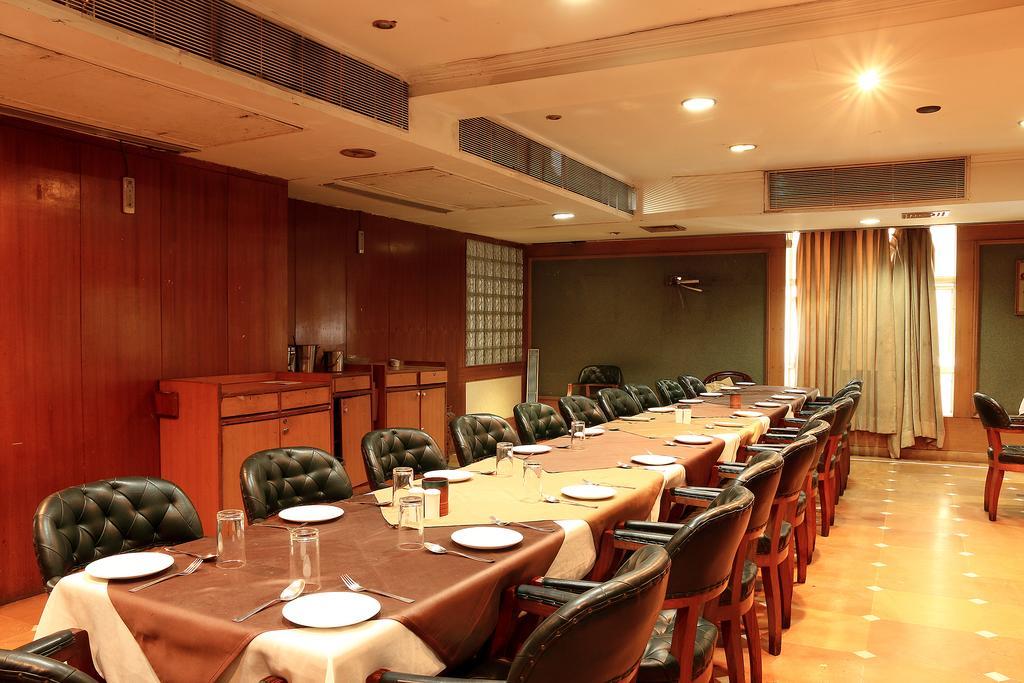 The Circle Club Inn Calcutta Buitenkant foto