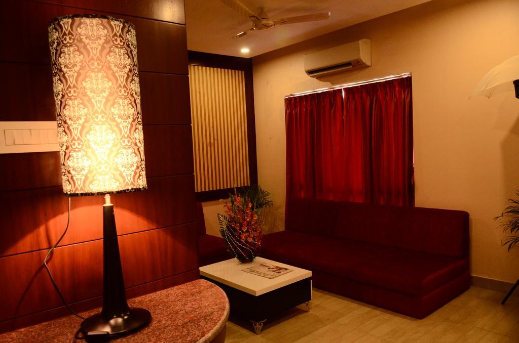 The Circle Club Inn Calcutta Buitenkant foto
