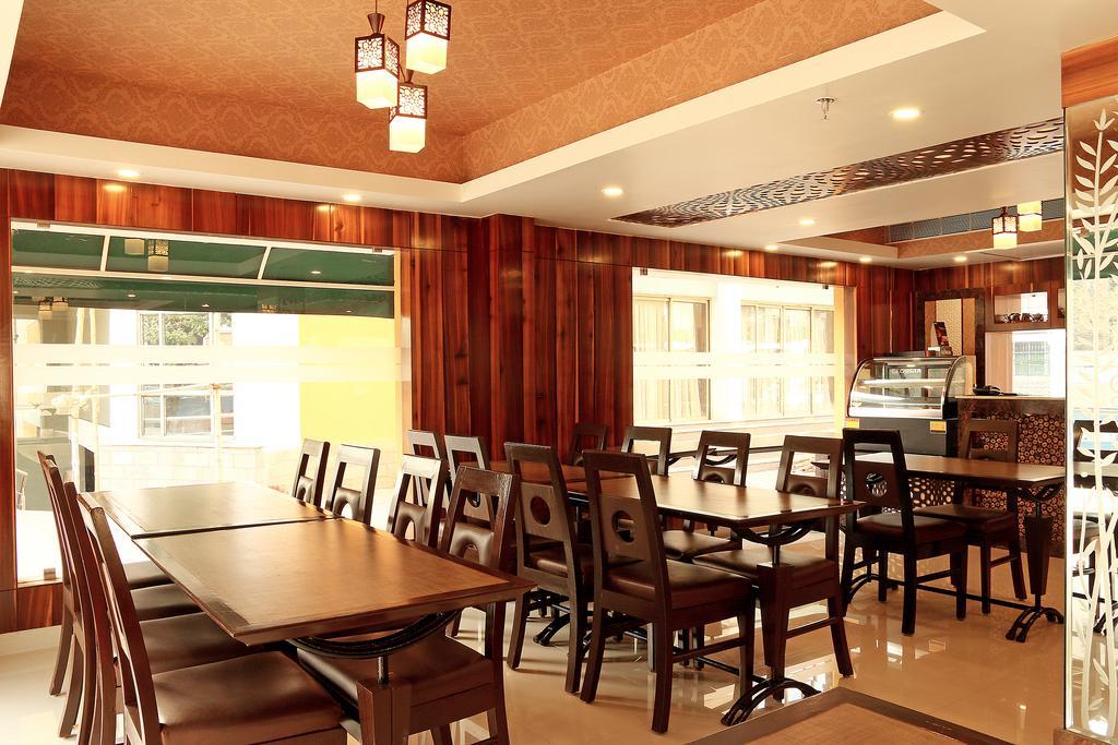The Circle Club Inn Calcutta Buitenkant foto